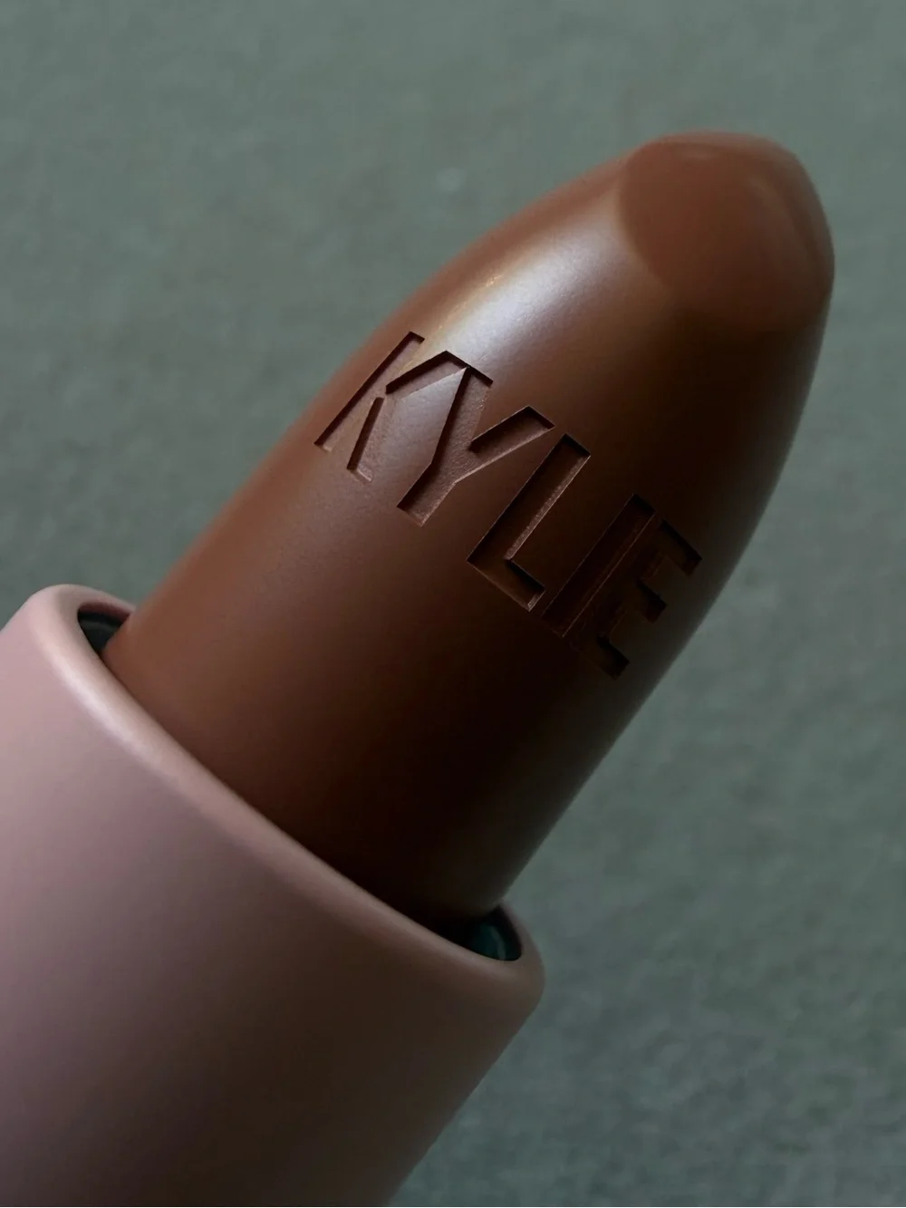 Kylie Jenner Crème Lipstick 613 If Looks Could Kill Nude Brown Women Makeup